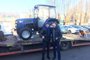 Задоволений клієнт і готовий до весни трактор - запорука відмінного врожаю!